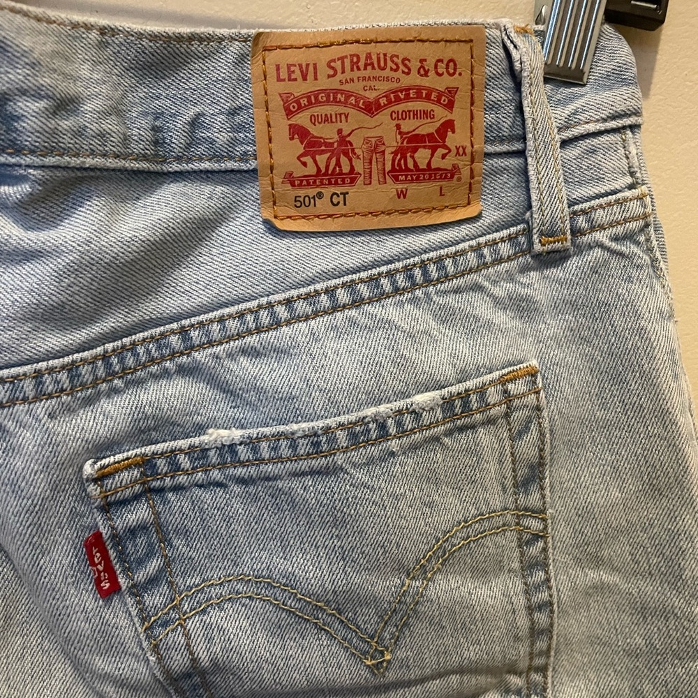 low rise levi jeans :) - Picture 3 of 3